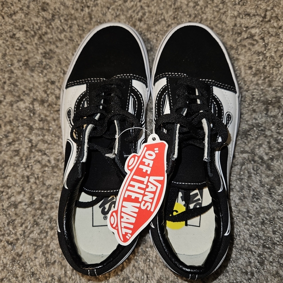 Vans Black and White Flame Women's Shoes - Picture 4 of 5
